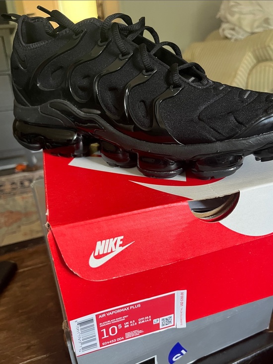Nike Men\'s Air Vapormax Plus 2018 10.5